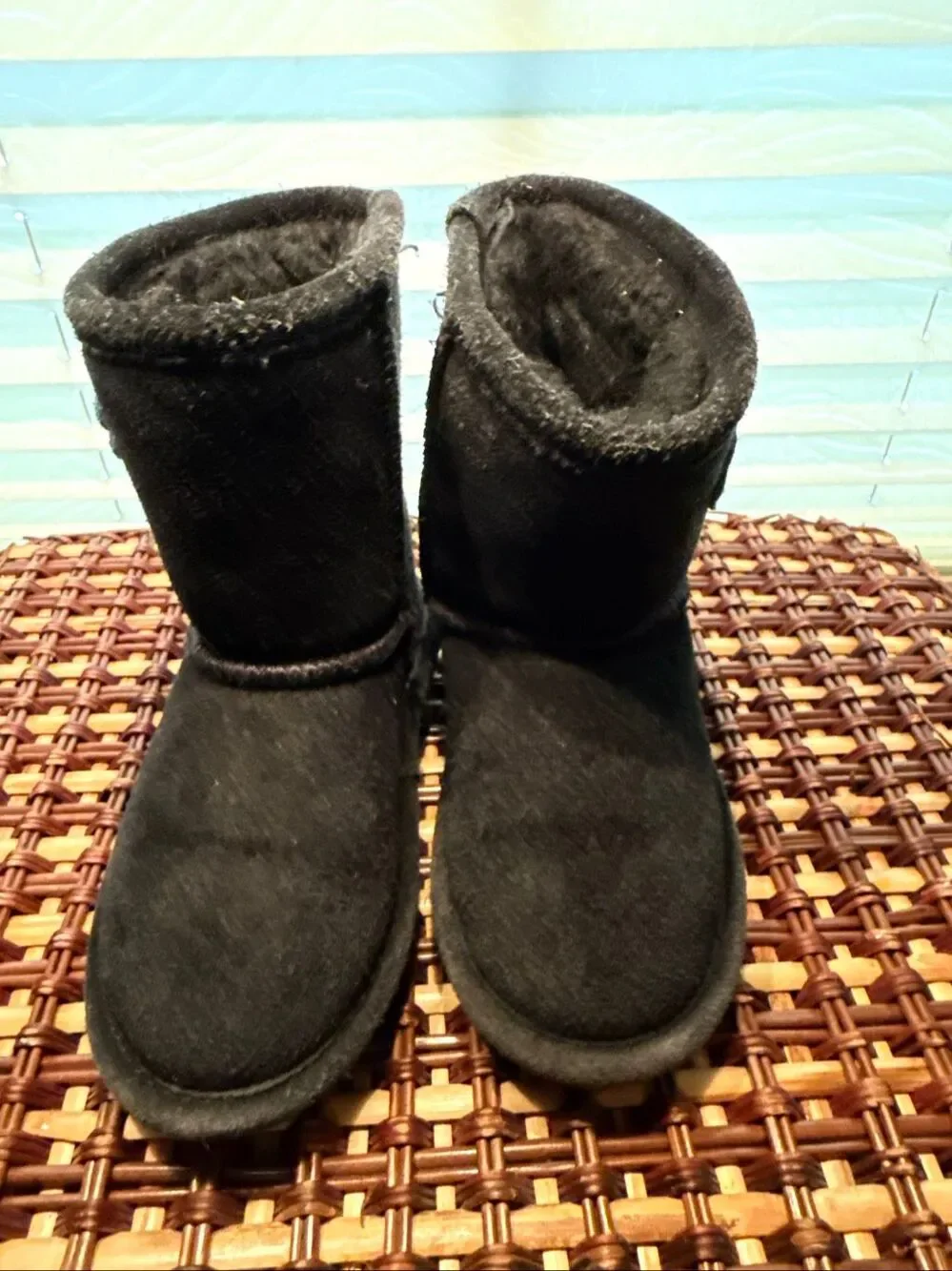 Bearpaw Girls' Buttercup Suede Boots black